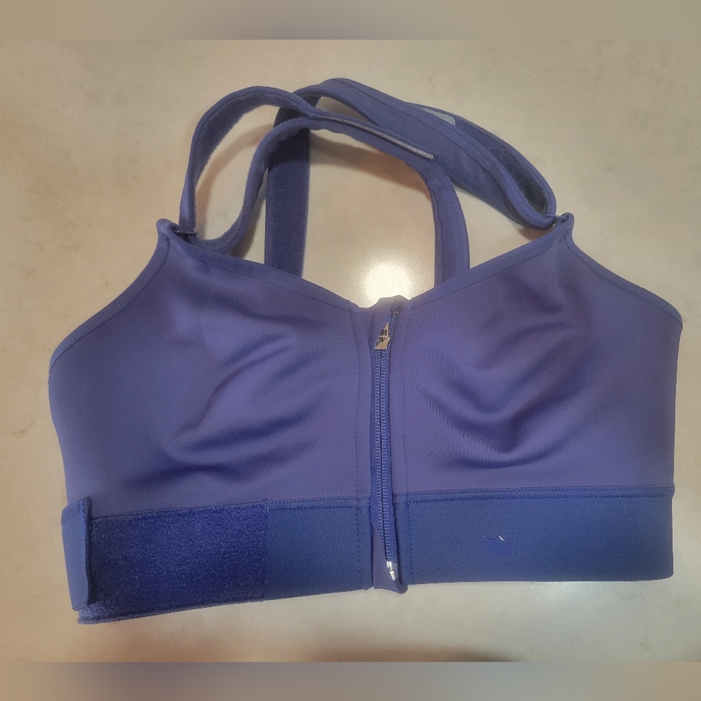 Shefit adjustable medium-impact sports bra